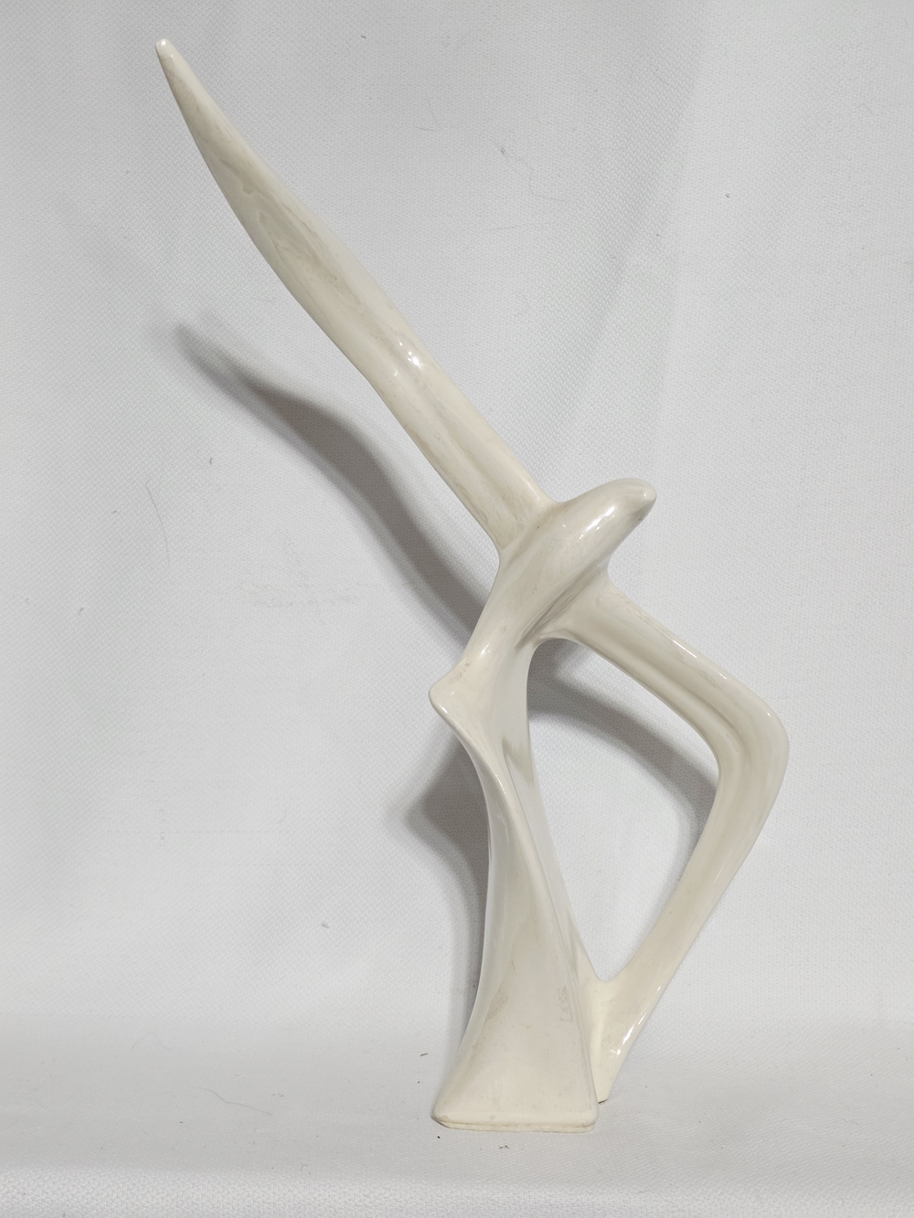 Vintage Mid-Century Modern Ceramic Figurine - Minimalist "Bird in Flight" - Picture 2 of 13
